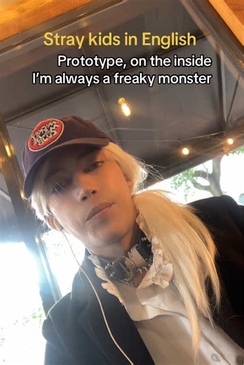 Maniac - Stray Kids English translation 😄😄🕺💃🪩 #maniac #kpop #straykids #anime #cosplay