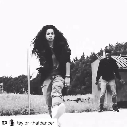 Taylor Pierce on Instagram: "I heard we’re taking it back to 2016 👀💁🏽‍♀️"