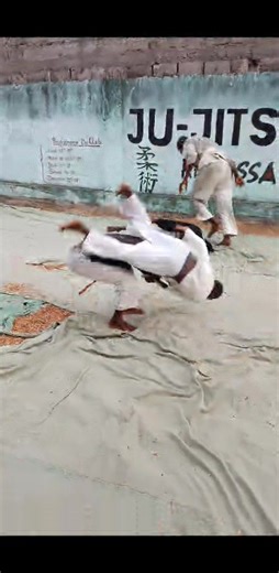 76K views · 1.2K reactions | Ancien Christ KIBI alias Kakashi sensei ceinture orange et l'ancien Claver en mode *Nagé Komi* à la Renaissance club de Mayanga génération maitre Yannick Eloko Le Générateur | Yannick Eloko Le Générateur | Facebook