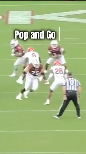 Block destruction tool vs Fast flow 🌊 @dj_dachoppa does a phenomak job using the pop and go to free himself up quick and efficiently. It is a great tool to use vs fast flow. No time wasted with the blocker.✅ Quick separation and buys time to set his feet on tackle ✅ Having till and knowing when to use them is key to become an elite playmaker! @linebacker_prototype | linebacker_prototype