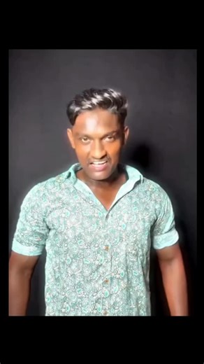 screaming on Instagram: "I am the rizz💦"