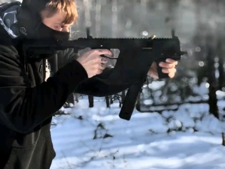 Kriss Vector冲锋枪实弹射击