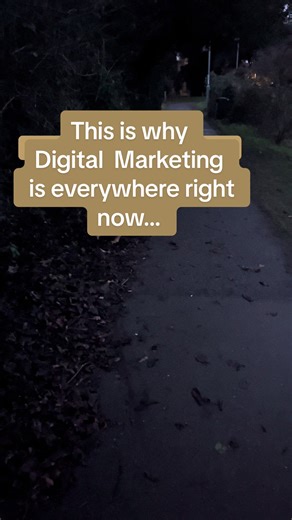 Why so many people are learning digital marketing right now 👀 Digital marketing isn’t “blowing up” because of hype. It’s growing because people want skills they can use online, on their own time, and alongside real life. More people are looking for: • digital marketing for beginners • flexible online income • side hustles that fit around work and family • skills that actually make sense long term Learning digital marketing means learning how to share content, build trust, and connect people to 