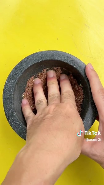 Satisfying crushing candy #satisfying #crushing #candy #lamp #foryou #viral #fyp