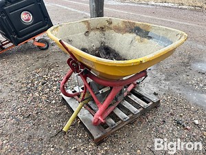 Vicon 75400 3-Pt Seed/Fertilizer Spreader | Agriculture