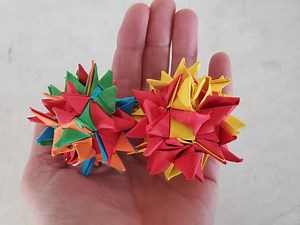 Froebel Star/Fröbelstern (Scandinavian/German Star) with 12 strips - made from Paper