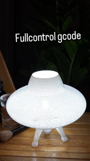 ScreenVibe_valencia on Instagram: "¿quieres probar este método en tu impresora ? #fullcontrolgcode #lampshade #LamparasDeMesa"