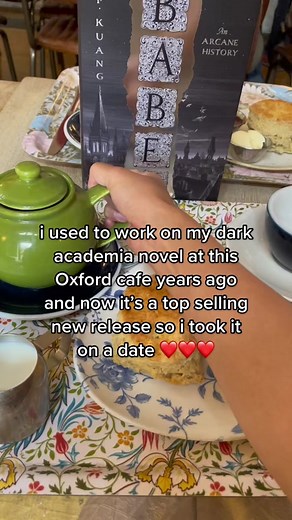 Exploring Oxford with RF Kuang | Enter Babel