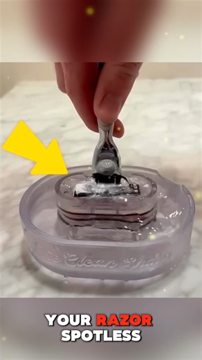 Vee Media on Instagram: "Razor Blade Cleaning System Developed in California, this innovative shaving tool reduces water usage by recycling water and directing a precise jet between razor blades. Pressing the platform cleans the blades efficiently, while its 150-micron filter system minimizes overall water consumption for a more sustainable grooming routine. #EcoFriendlyTech #WaterConservation #ShavingInnovation #techno #technology Credits: @ thecleanshave.co / IG"