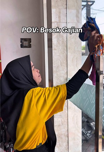 Reflek Semangat 45: Humor dan Belanja TikTok