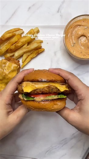 Prema's Cooking Journal on Instagram: "Chicken Cheese Burger Recipe INGREDIENTS For the Chicken Marinade: Chicken breast fillets – 2 pieces (about 150–180 g each) Buttermilk – 1 cup (240 ml) Salt – ½ tsp Black pepper – ½ tsp Red chill powder – 1 tsp Garlic powder – ½ tsp Onion powder – ½ tsp For the Coating: All-purpose flour – 1 cup (125 g) Cornflour (cornstarch) – ¼ cup (30 g) Salt – ½ tsp Black pepper – ½ tsp Garlic powder – ½ tsp CChillflakes – ½ tsp A few tablespoons of the used marinated b