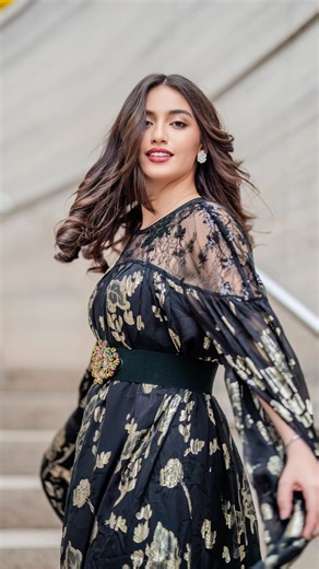 Street Photographer Captures Russian Tourist's Style