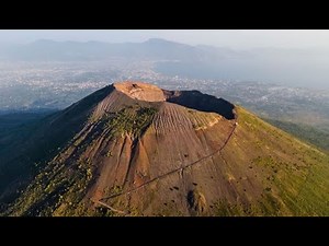 Pompeii and Mount Vesuvius Small-Group Tour, with Archaeologist Guide