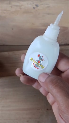 how to remove splinters in wood #carpenter #trick #woodworking #diy