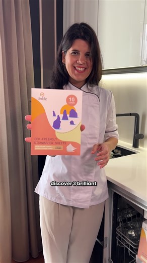 Detergent Sheets… Just for Laundry/ Dishwasher? Think Again! We’ve been getting loads of questions about whether Tinkle Sheets can do more than just clean clothes—and the answer is a BIG yes! So, let’s spill the (eco-friendly) tea. 🍵 💡 Did you know? • Pop half a sheet under your garbage bag to keep odors in check—because no one likes a stinky bin. • Scrub tough stains off your floors and leave them flawless. Mop water just leveled up! • Cut through grease and grime with just half a sheet—becau