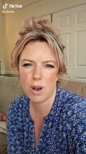 Colorful Hair Styles for Modern Indoor Settings