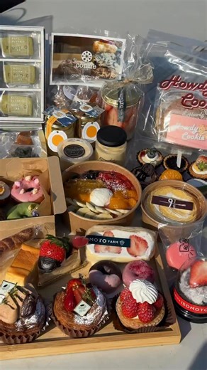 おーちかmap🌈🌎【福岡･九州･海外旅行🗺】 | 【イベント情報】今年も開催！！旅行＋スイーツ好き必見の最強イベント🎂 福岡･九州に絶対に行きたくなる!!🍜🏮旅行の参考になる最新情報!!是非フォローしててね!!☺️🔥 👉『 @ochika.no.insta 』 📍福岡県『九州スイーツ博覧会』 九州中の絶品スイーツと... | Instagram