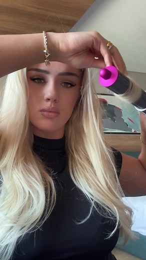 Who want a full tutorial 🩷 #dyson #dysonairwrap #dysonairwrapcurls #tutorial