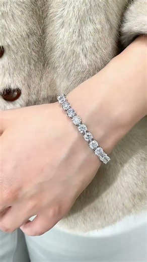 Timeless Sparkle: The Ultimate Tennis Bracelet ✨