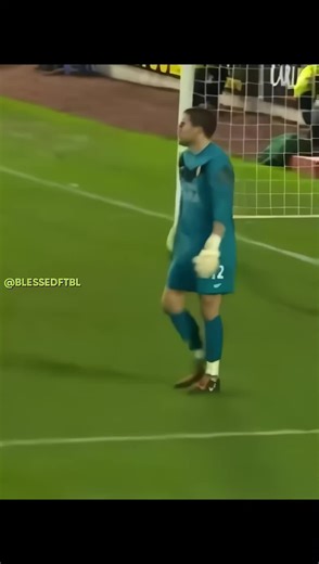 Comparing Cristiano Ronaldo and Messi Fans