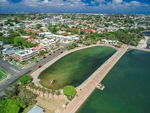 21 Best Places to Swim in Brisbane & Map