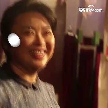 Traditional Chinese glove puppet show