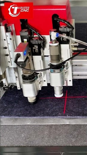 Sound insulation cotton cutting machine with oscillating knife tool and milling knife tool