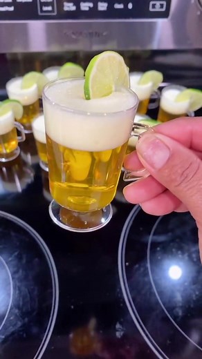 Minis chelas #fyp #jelloshots #cerveza #beer