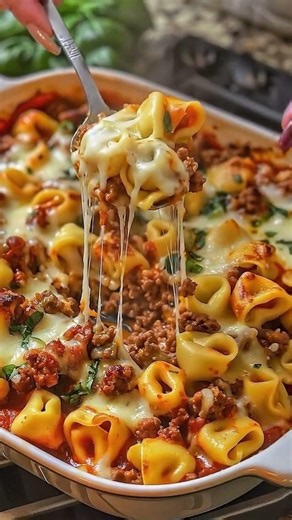 Creamy Baked Tortellini Pasta 🍝🧀🔥 | Easy Cheesy Comfort Food Recipe