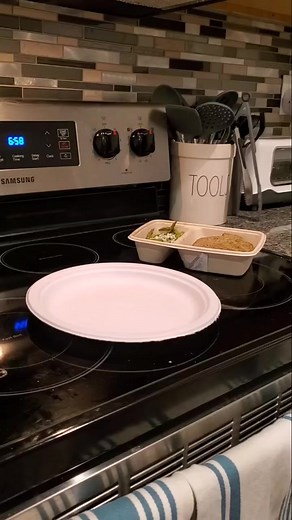 Just flip it #lifeexperience #simple #diy #funnymoment #food #tip #story #gamecode #seeya #easy #monopolygoca #SundayMotivation #dinner #fyp | Carter Evans