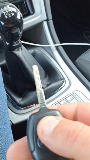 ⚡How to program key fob after battery replacement #fordmondeo