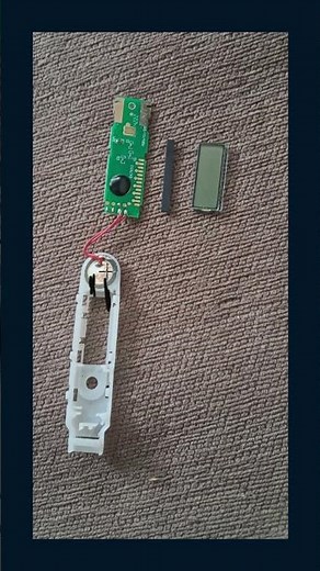 How does this tiny digital thermometer read your body temperature so accurately?