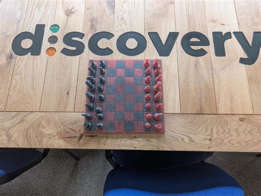 Black and Red Chess Set - Resin Moulded - Etsy