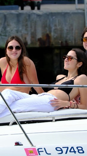 🌴🚤 Lounging and Living the Good Life on the Yacht in Miami: A Tropical Maritime Escape! 🌊😎 #MiamiYachtLife #SeaChill #YachtLiving #goodlife #miami #ontheyacht | BoatSnaps