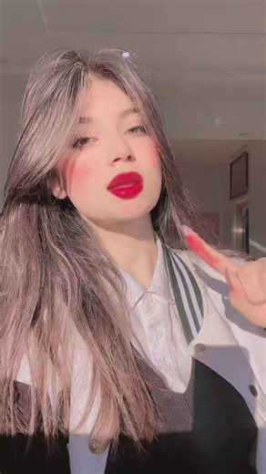 Vidéos de hiba__grioui (@hiba__grioui) avec son original - lyrics rap