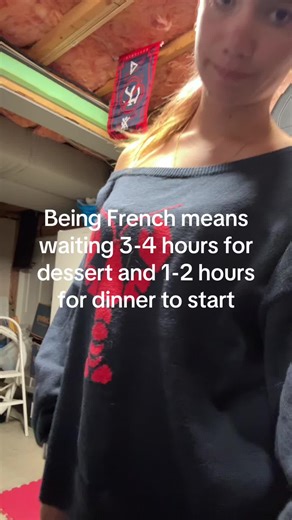 Understanding French Dining Customs: Wait Times Explained
