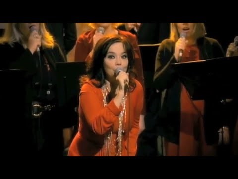 Björk - Where Is The Line (Live Átta raddir 2011)