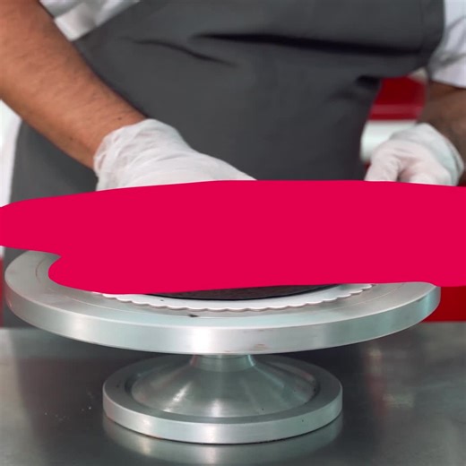 1.6K views · 140 reactions | Prepara esta delicia de colores y soprende a tus clientes con mágicas tortas por el día del niño ‍. Mira la receta completa en y descubre más recetas en nuestra página web. Crezcamos juntos 欄. | Rich's Perú | Facebook