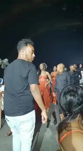 ‏My sister weeding 💃🏼😍😍