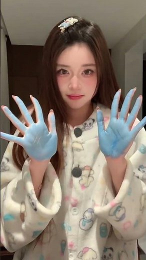 Summer Blue Magic: Transform Your Hands into a Summer Sensation HandRubbingMagic SummerVib
