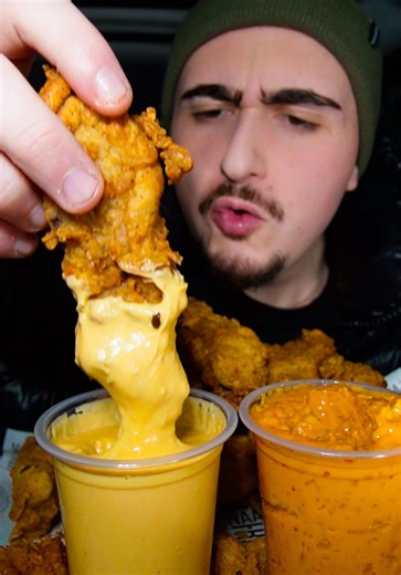 Ottawa, Come with me to try Chicken street on bank street for the second time since I was craving it for ramadan and they are opened till 2:30am!! @Chicken Street Canada Rating: 8.5/10 Location: 2533 Bank St, Ottawa, ON K1T 1P1 Official FoodReviewsNearMe Ottawa Rating: 10/10 : Would Have as My Last Meal. 9.9/10 : Would Wait 1 Hour & eat everyday. 9.8/10 : One of the Best in The City, Loved it. 9.7/10 : Would Wait 45min, Eat Once a Week. 9.6/10 : Would Drive 45min to Have it Again. 9.5/10 : Loved