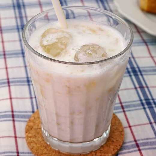 ミキサーなし！ 簡単バナナジュースのレシピ動画・作り方 | デリッシュキッチン