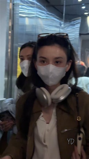 宋祖儿♡20260312机场（📕：🍅）