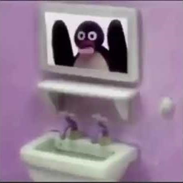Pingu mocks himself in the mirror