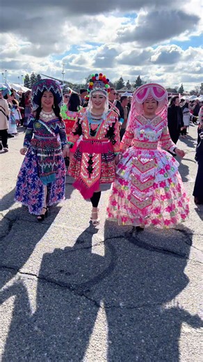 Explore Hmong Modern Fashion Styles