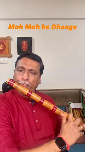 37K views · 1.1K reactions |  “Moh Moh Ke Dhaage” – Flute Cover by Amar Oak ji is indeed one of his most melodious and soulful performances.  Amar Oak ji, a renowned flautist known for his emotional expression and technical perfection, brings a very soothing touch to this song. #flutelove #musician #flutelife #music #love #flutemusic #flute #shorts Amar Oak | bollywood flute songs | Facebook