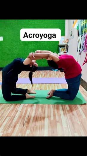 Partner yoga..Acroyoga