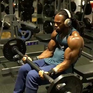 18K views · 110 reactions | Do you wanna try this one? Bicep workout!  Ulisses | Its All About Bodybuilding | Facebook