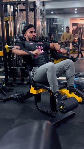 Seated cable, press, best muscle gain and fibre muscular. #gym #muscle #fiber #reels