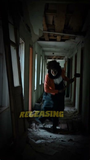 Why We Love Scary Movies: The “Protective Frame” Theory Explained